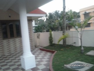 kerala_real_estate_ad5590422CA.jpg